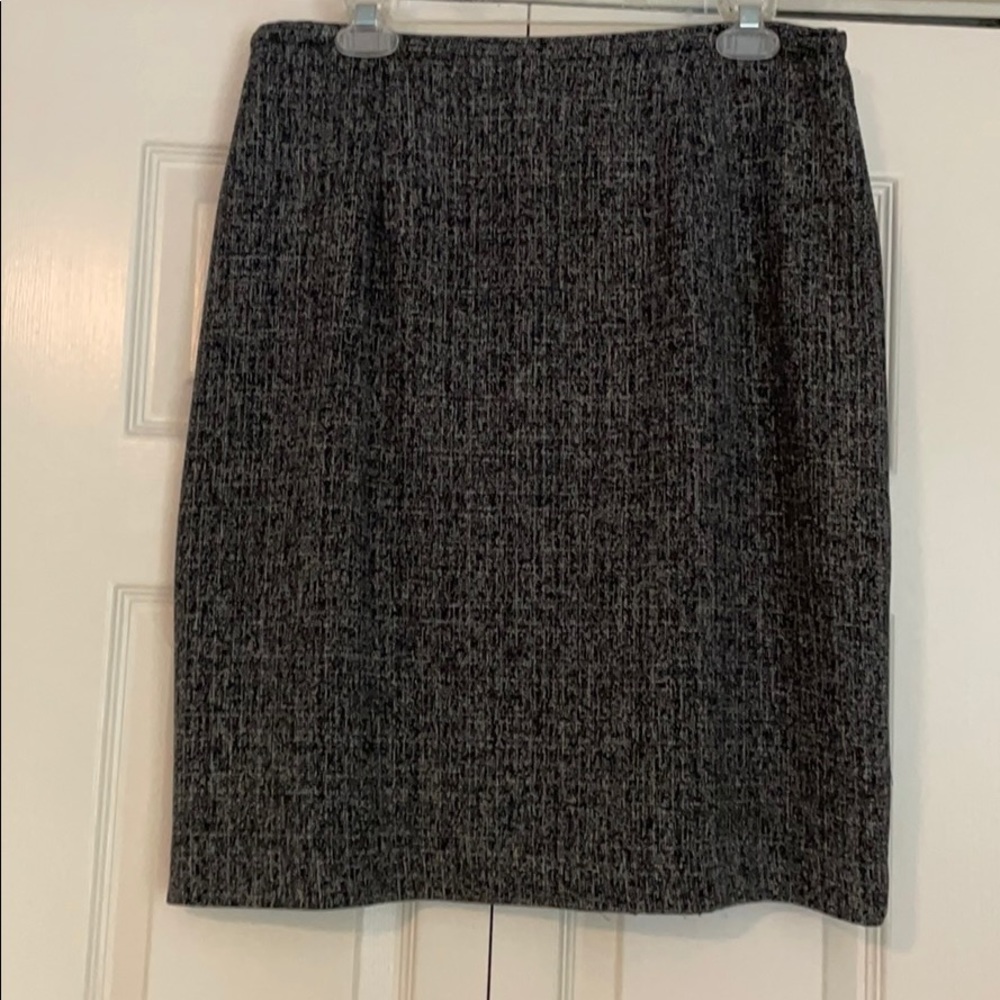 KS Collection BlackWhite skirt Great for dressy or office
Waist 32, length 23”